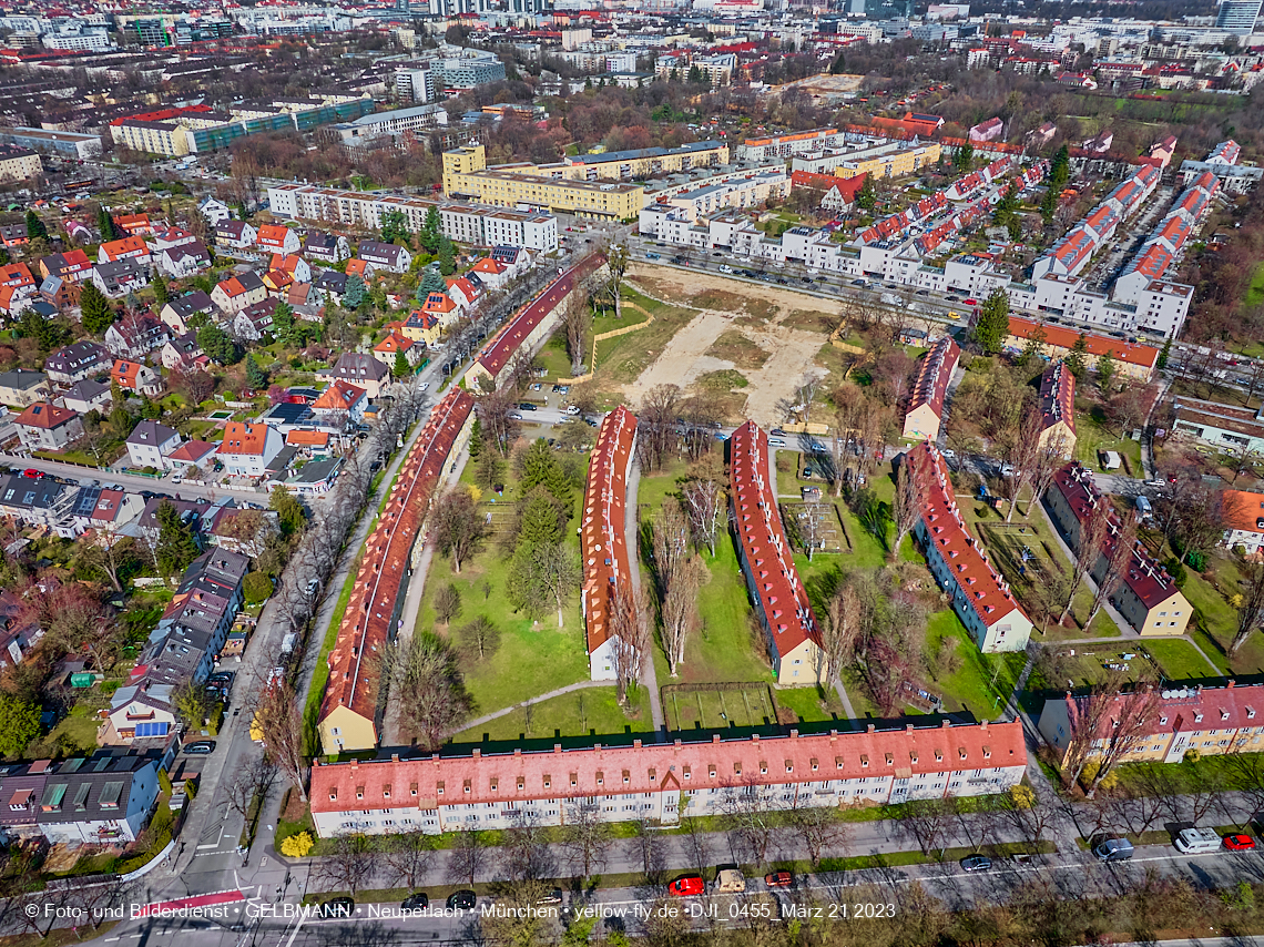 21.03.2023 - Luftbilder von der Baustelle Maikäfersiedlung in Berg am Laim